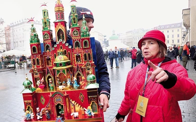 Krakowska szopka różni się od betlejemskich stajenek. Musi być budowlą wieżową i zawierać charakterystyczne dla architektury miasta detale.