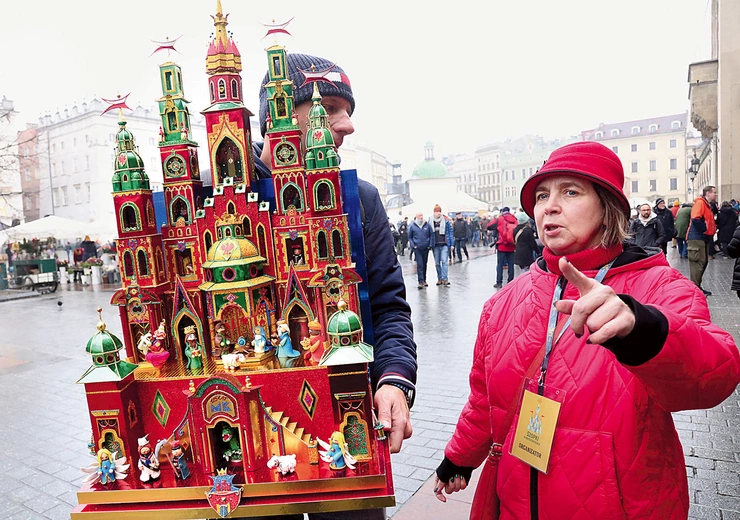Krakowska szopka różni się od betlejemskich stajenek. Musi być budowlą wieżową i zawierać charakterystyczne dla architektury miasta detale.