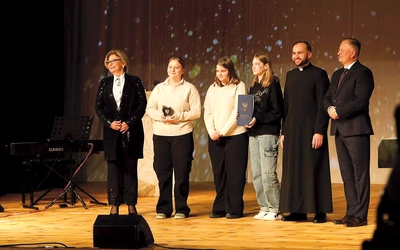 Parafialne Koło Wolontariatu z Połańca zajęło III miejsce w kategorii wolontariat grupowy.