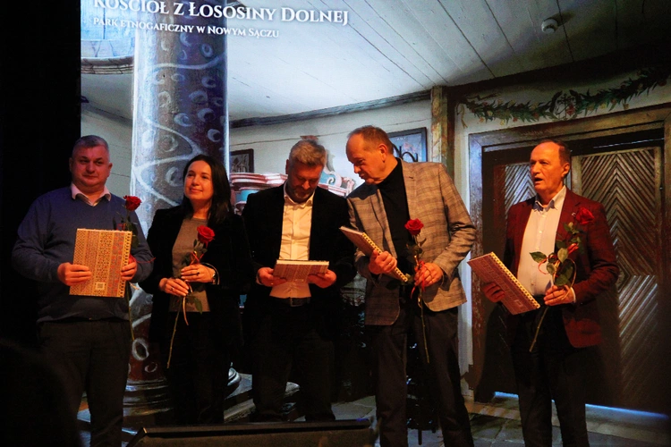 Jubileusz 700-lecia parafii w Łososinie Dolnej - promocja albumu
