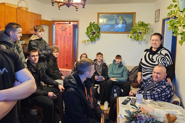 Akcja "Paczka dla seniora"