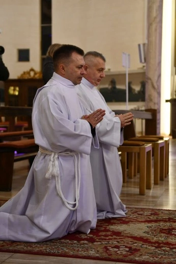 W drodze do diakonatu stałego przyjęli posługę lektoratu