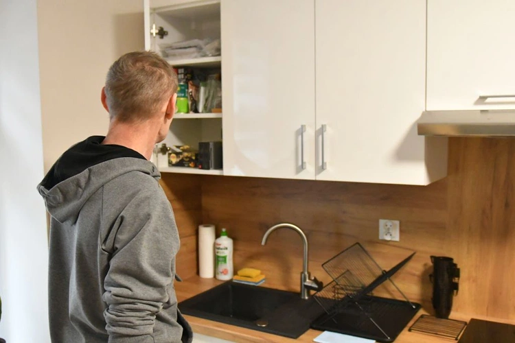 Caritas otworzyła pierwsze mieszkanie wspomagane w Zielonej Górze