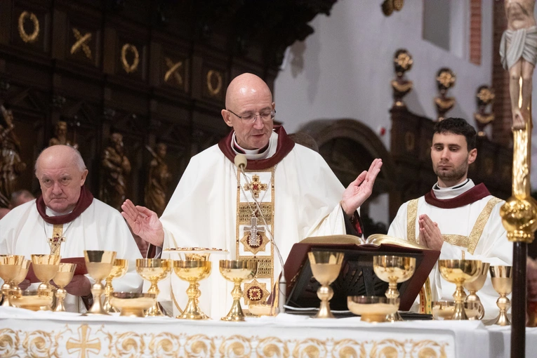 Ingres abp. Adriana Galbasa SAC do archikatedry warszawskiej, cz. III