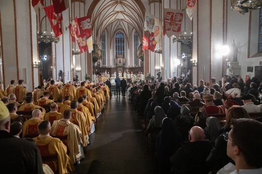 Ingres abp. Adriana Galbasa SAC do archikatedry warszawskiej, cz. III