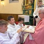 Ministranci i lektorzy w Trzcianie