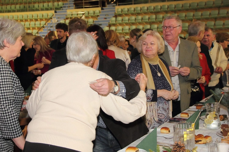Wigilia seniorów w Jezierzycach cz. 2