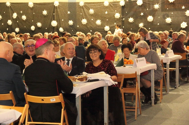 Wigilia seniorów w Jezierzycach cz. 1