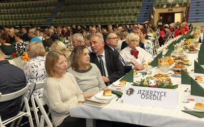 Wigilia seniorów w Jezierzycach cz. 1