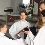 Dębica. Błogosławieństwo nowych lektorów dekanatu Dębica-Wschód