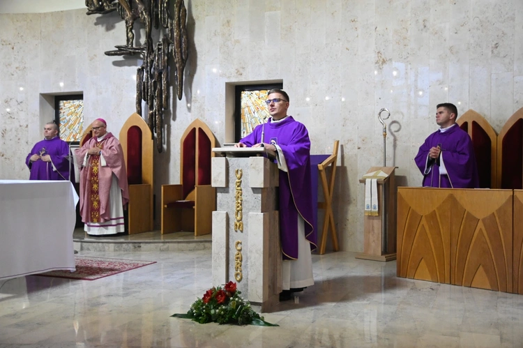 Rodzinna Msza św. na zakończenie Remontu Małżeńskiego