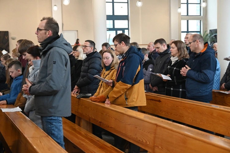 Rodzinna Msza św. na zakończenie Remontu Małżeńskiego