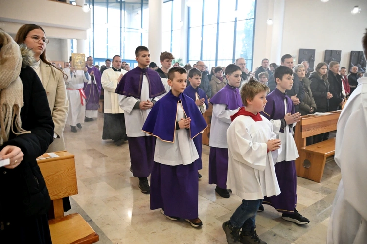 Rodzinna Msza św. na zakończenie Remontu Małżeńskiego