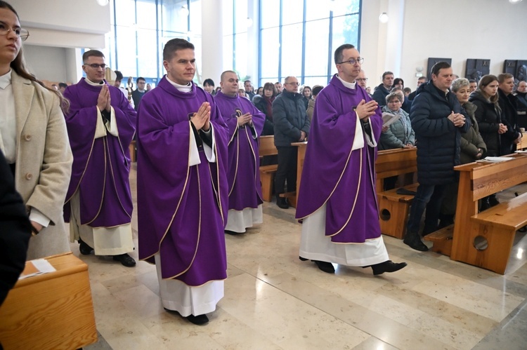 Rodzinna Msza św. na zakończenie Remontu Małżeńskiego