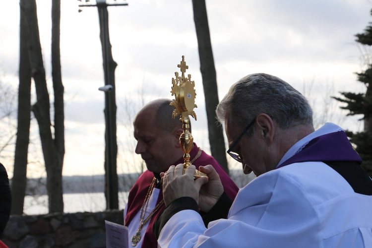 Rokicie. Wprowadzenie relikwii patronki parafii