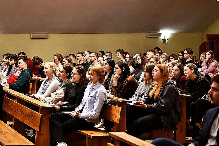 Rekolekcje akademickie u Pani Cierpliwie Słuchającej