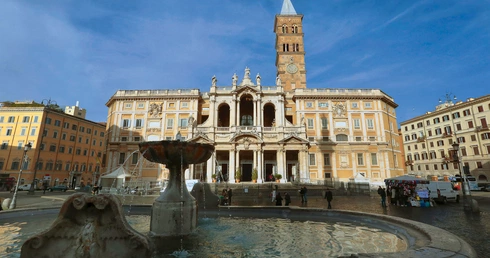 Kwitnący śnieg w bazylice Santa Maria Maggiore