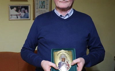 	Laureat wyróżnienie odebrał na Jasnej Górze z rąk kustosza sanktuarium o. Waldemara Pastusiaka. 