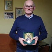 	Laureat wyróżnienie odebrał na Jasnej Górze z rąk kustosza sanktuarium o. Waldemara Pastusiaka. 