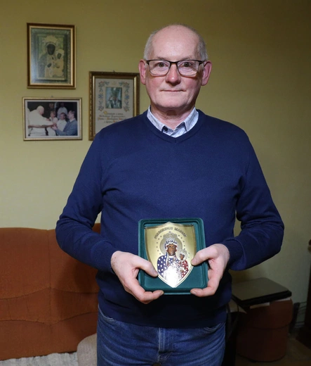 	Laureat wyróżnienie odebrał na Jasnej Górze z rąk kustosza sanktuarium o. Waldemara Pastusiaka. 