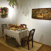 	Wigilijna aranżacja w czasie wystawy w muzeum w Przysusze. 