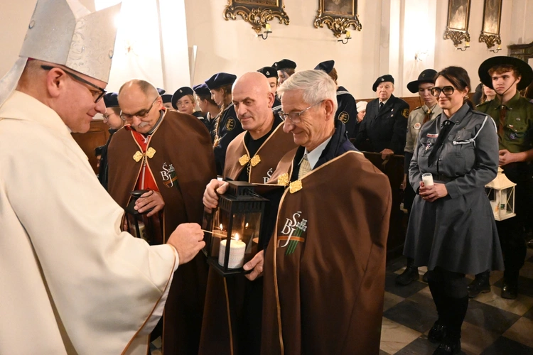Przekazanie Betlejemskiego Światła Pokoju