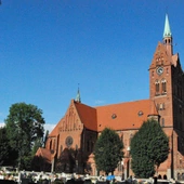 Słowo zastygłe w szkle. Z modlitwą w wireckim kościele