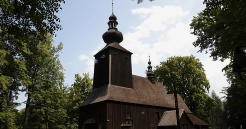 Szlakiem drewnianych kościołów. U św. Marcina w Ćwiklicach