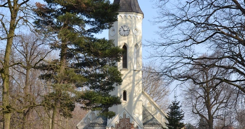 U św. Wawrzyńca w Mokrem