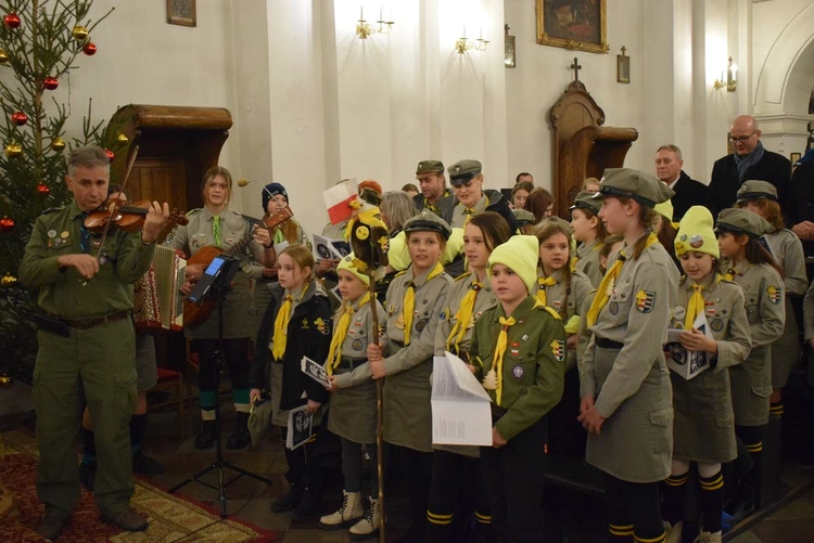 Betlejemskie Światełko Pokoju w Sandomierzu
