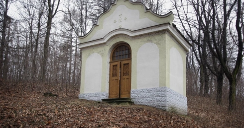 Od Matki Uśmiechniętej do Matki Bolesnej. Z modlitwą na Pszowskiej Kalwarii