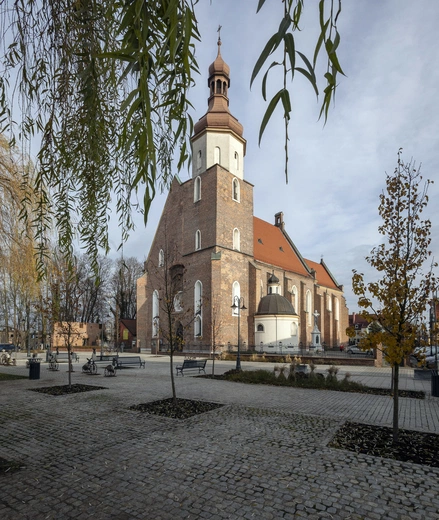 Ogień nie strawi cię, nie spłoniesz. Z wizytą u św. Jakuba i Filipa w Żorach