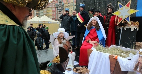 Wrocławski Orszak Trzech Króli 2025. Z Bolesławem Chrobrym, bł. Carlem Acutisem i Arką Noego