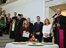 Abp Galbas w kaplicy sejmowej: Kościół powinien z pasją angażować się w politykę
