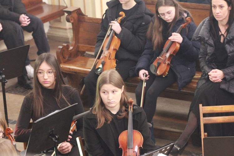 Rocznica katolickich szkół w Nowym Sączu