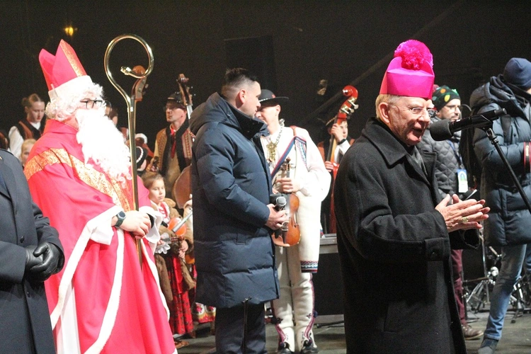 Choinka przy Franciszkańskiej 2024