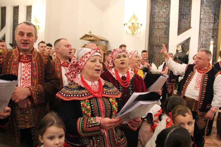 Łososina Dolna. Uroczyste wprowadzenie obrazu Matki Bożej Pocieszenia