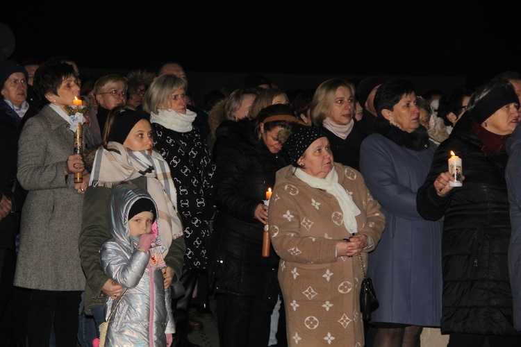 Łososina Dolna. Uroczyste wprowadzenie obrazu Matki Bożej Pocieszenia