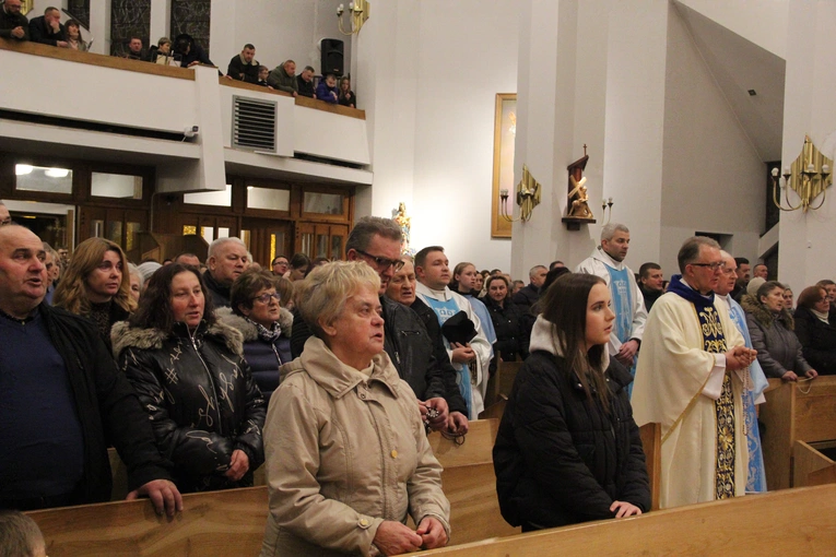 Łososina Dolna. Uroczyste wprowadzenie obrazu Matki Bożej Pocieszenia