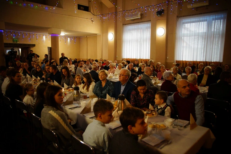 Dzisiaj nie łączy już nieszczęście, ale wdzięczność