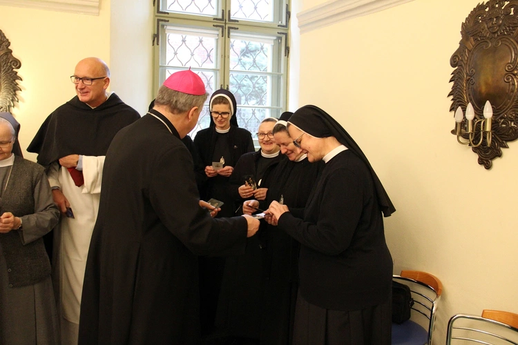 Spotkanie świąteczne biskupów z osobami konsekrowanymi