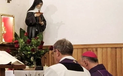 Rocznicowe nabożeństwo poprowadził bp Marek Solarczyk. 