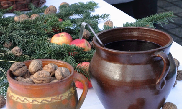 Tu jest obecny Jezus - wigilijne spotkania z bezdomnymi, ubogimi i samotnymi