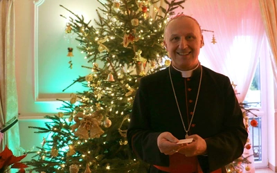 Biskup Marek Solarczyk.