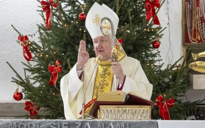 Bp Kamiński na Pasterce: Miejmy szacunek do siebie