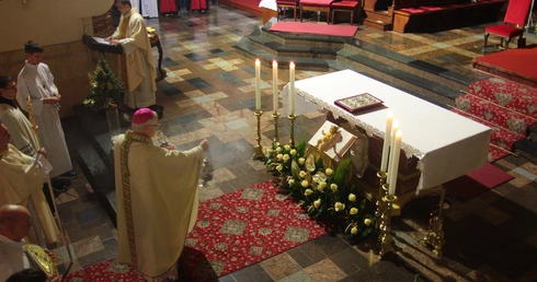 Wyśpiewali kalendę w katedrze legnickiej