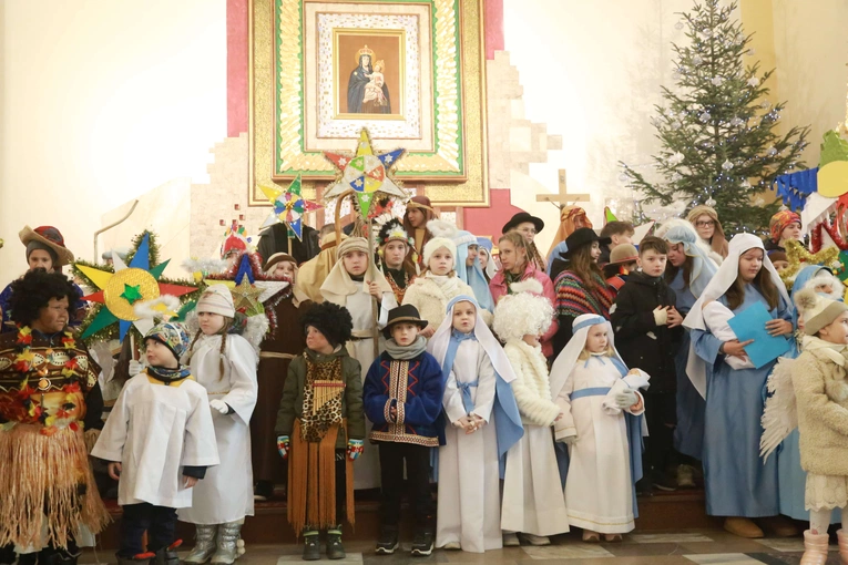 Posłanie kolędników misyjnych w Szymbarku