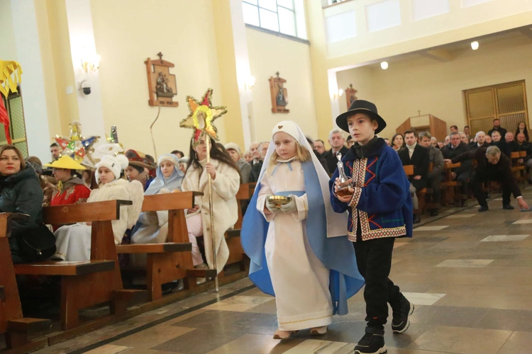 Posłanie kolędników misyjnych w Szymbarku
