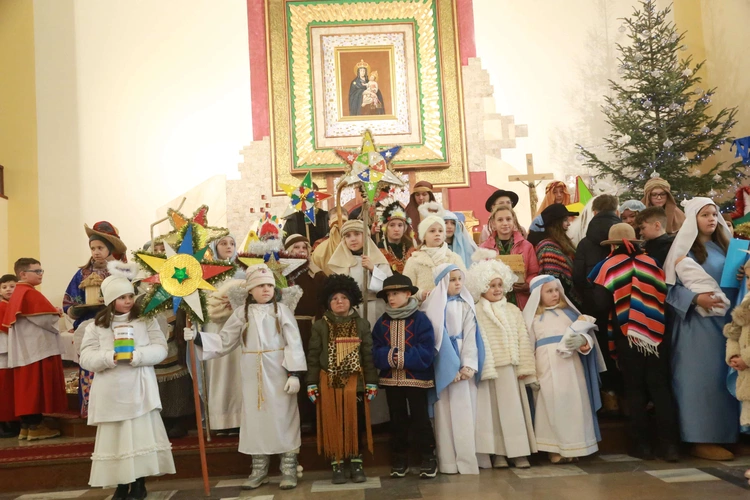 Posłanie kolędników misyjnych w Szymbarku