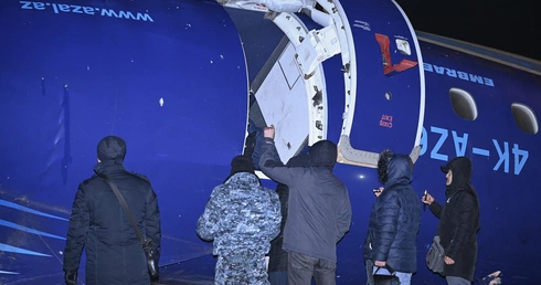 Euronews: katastrofę samolotu Azerbaijan Airlines prawdopodobnie spowodowała rosyjska rakieta